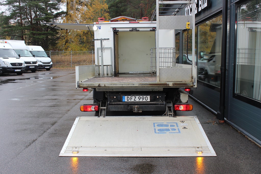 Ford Transit 350 Chassi Cab 2.2 TDCi RWD, BG-lyft, Skåp, APV-skylt