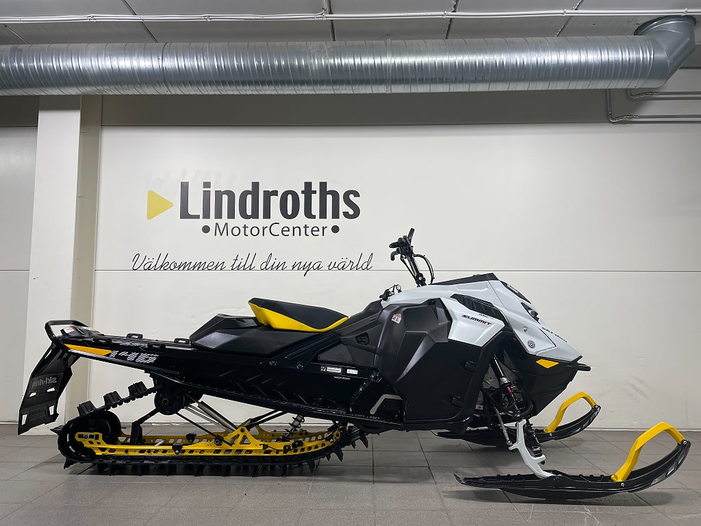 Ski-Doo Summit SP 850 E-TEC 146" -23
