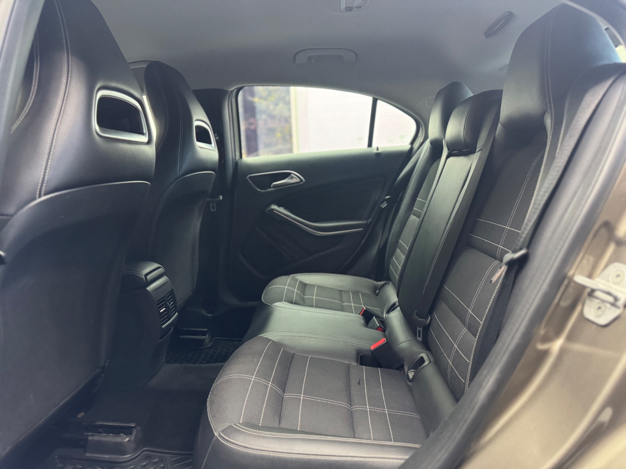 Mercedes-Benz A 180 CDI 7G-DCT Urban 2014, bild 7/34