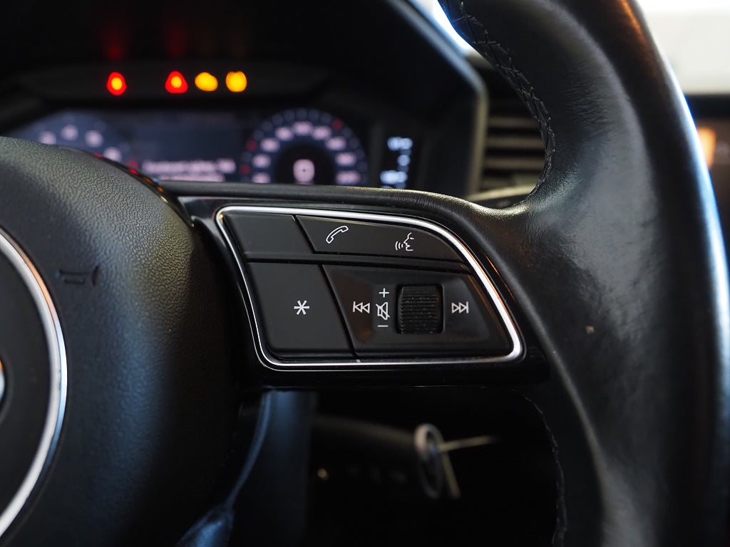 Audi A1 Sportback 30 TFSI 110hk Proline Motorvärmare 2021