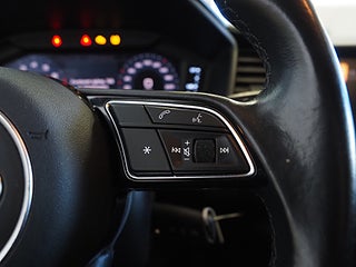 Halvkombi Audi A1 19 av 24