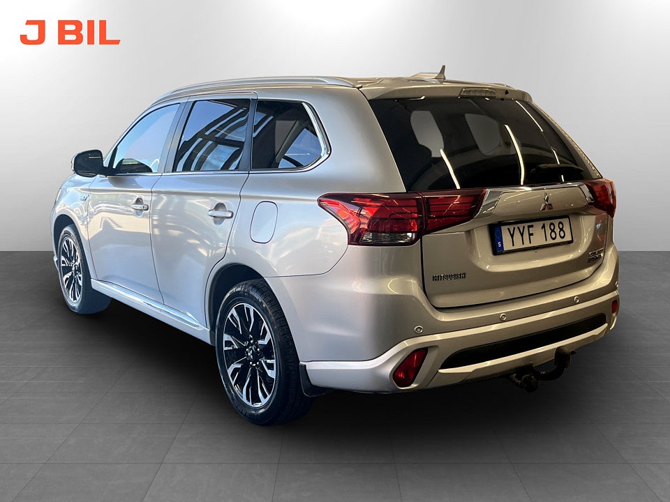 Bild på Mitsubishi Outlander 2.0 Plug-In Hybrid 4WD PHEV B 203hk