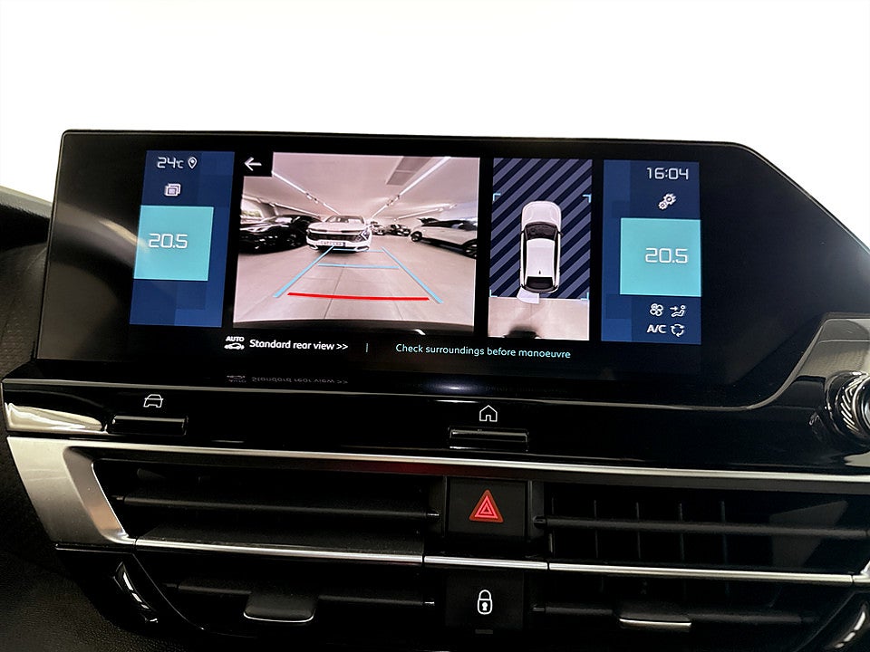 Bild på Citroën e-C4 Shine 50kWh 136hk Aut B-KAMERA CARPLAY