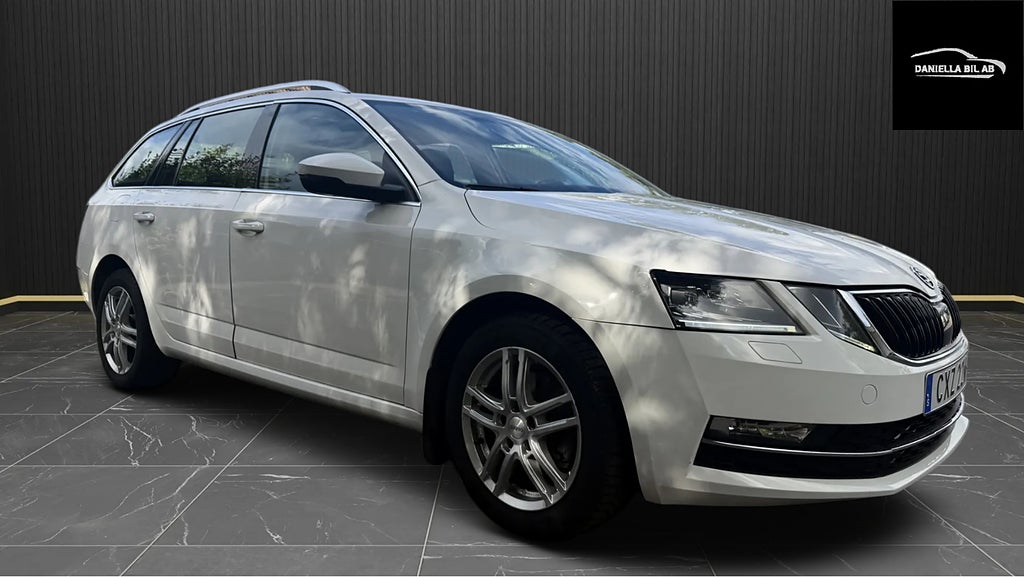 Skoda Octavia KOMBI G-TEC 1.5 TSI G-TEC STYLE SVENSKSÅLD MOMS DRAG