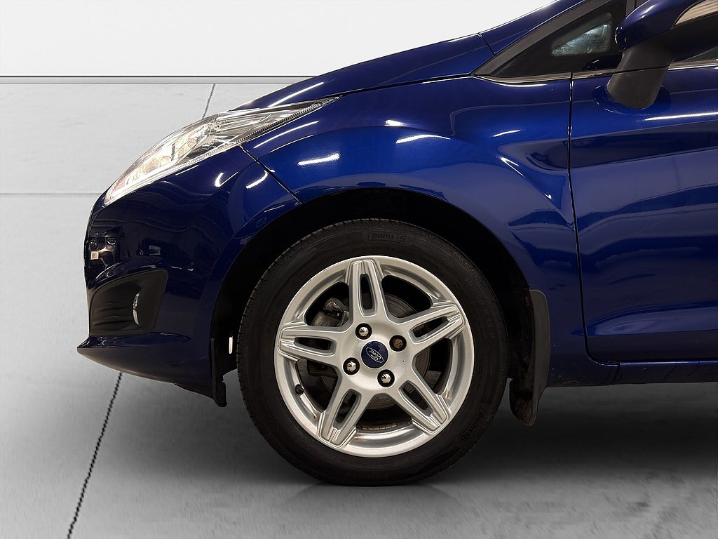 Ford Fiesta 5-dörrar 1.0 EB, TITANIUM,AUT, B-VÄRMARE, EL-BAKLUCKA