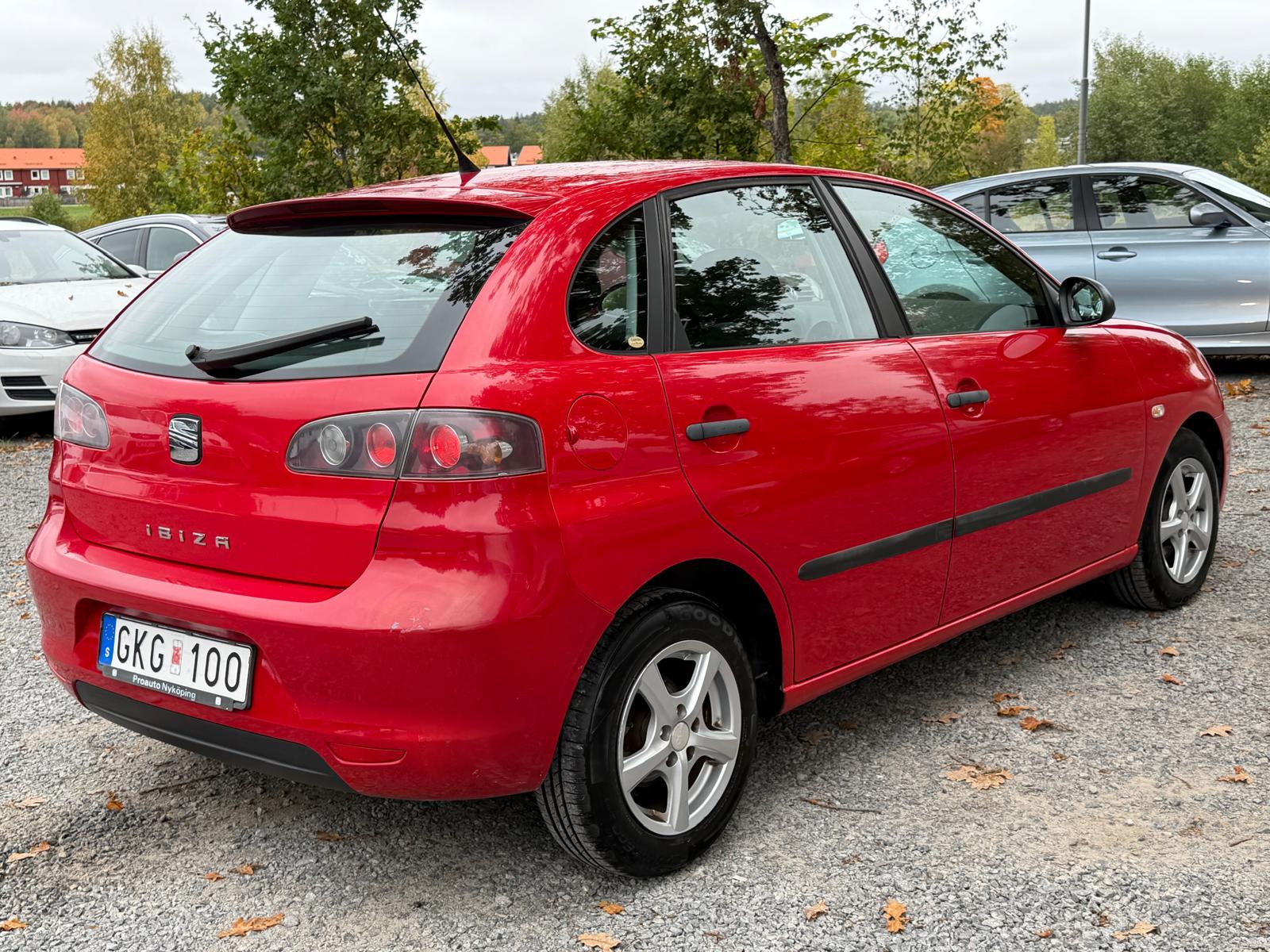 Seat Ibiza 1.4 16V Reference 2008, bild 3/10