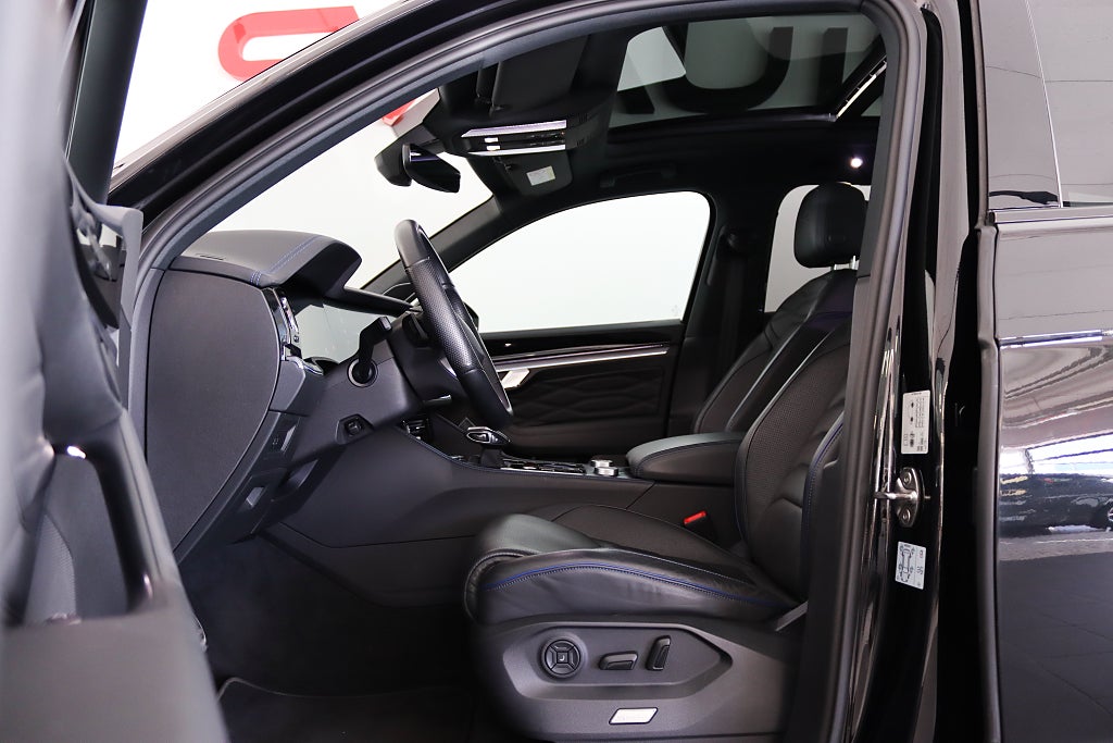 Volkswagen Touareg R eHybrid 3.0 V6 Pano Luft Dynaudio 360° Massage HuD