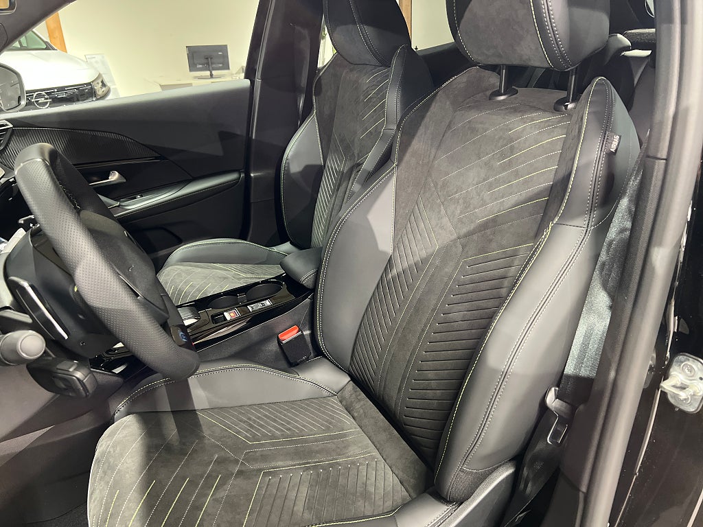 Bild på Peugeot 2008 GT PureTech 130hk Automat