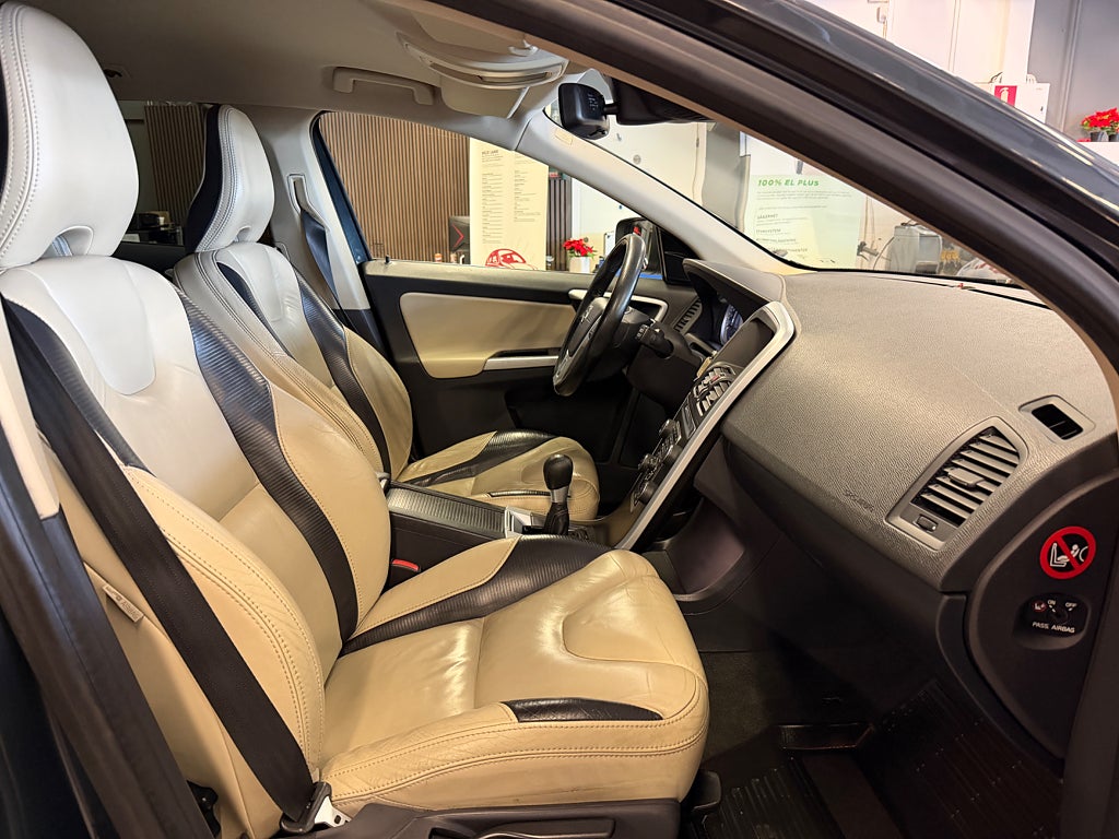 Volvo XC60 2012 - miniatyr 20