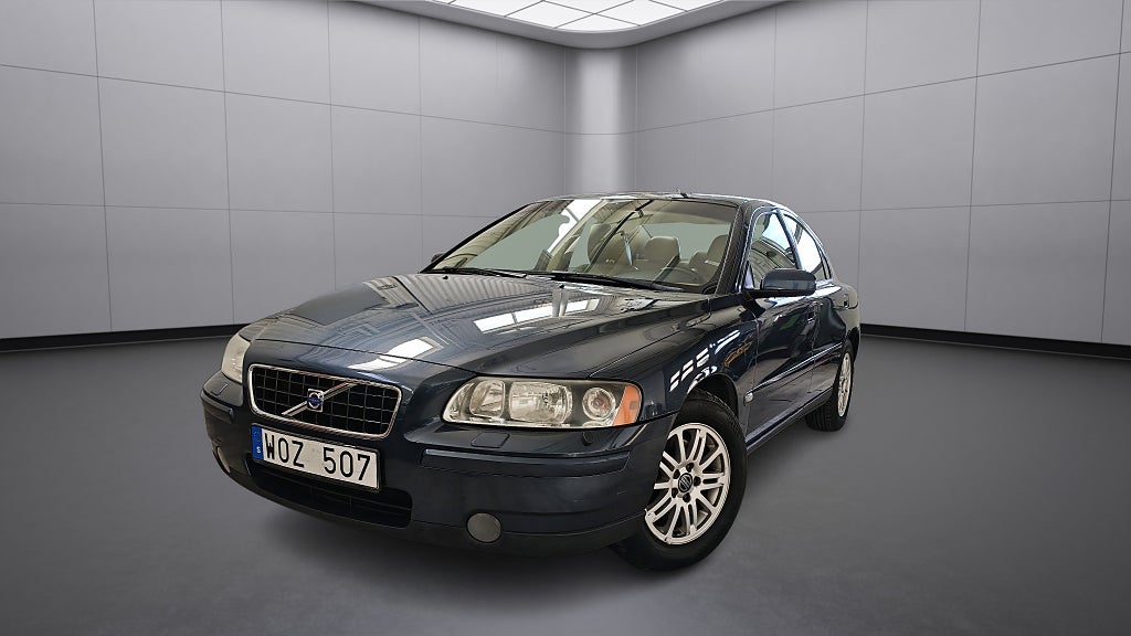 Volvo S60 2.4 Kinetic Euro 4 Nybesiktigad/ Lågmil/ Nyservad