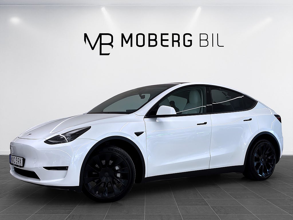 Tesla Model Y Long Range AWD 514hk Pano Drag B-Kamera