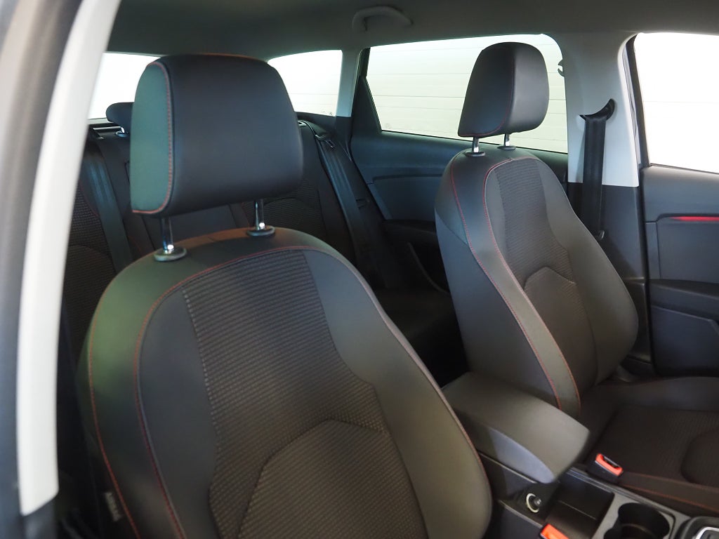 Seat Leon ST 1.5 TSI FR 130hk Dragkrok Kamera Cockpit Beats 2020