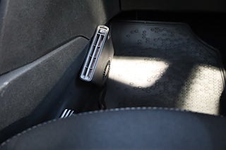 Halvkombi Peugeot 208 20 av 23