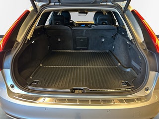 Volvo V90 Recharge T8 AWD Inscription B&W-Ljud/Kamera/Drag/P-Värm