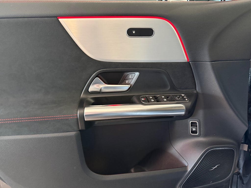 Mercedes-Benz GLA 200 AMG Drag Premium Burmester - bild 15