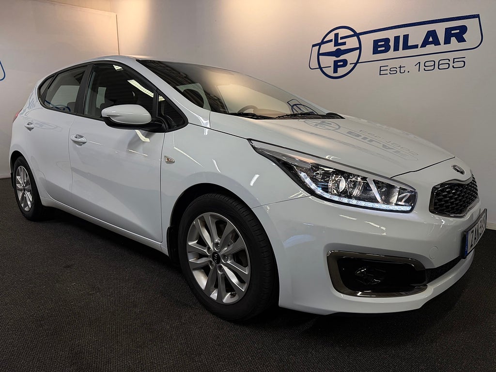 Kia Ceed cee'd 1.4 Special Edition | Vhjul/ Bluetooth/ Rattvärme