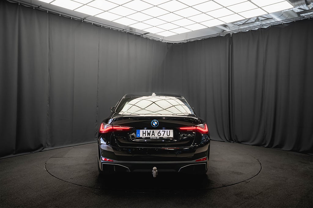 BMW i4 eDrive40 Gran Coupé DRAG HiFi LÄDER KAMERA 1 ÄGARE
