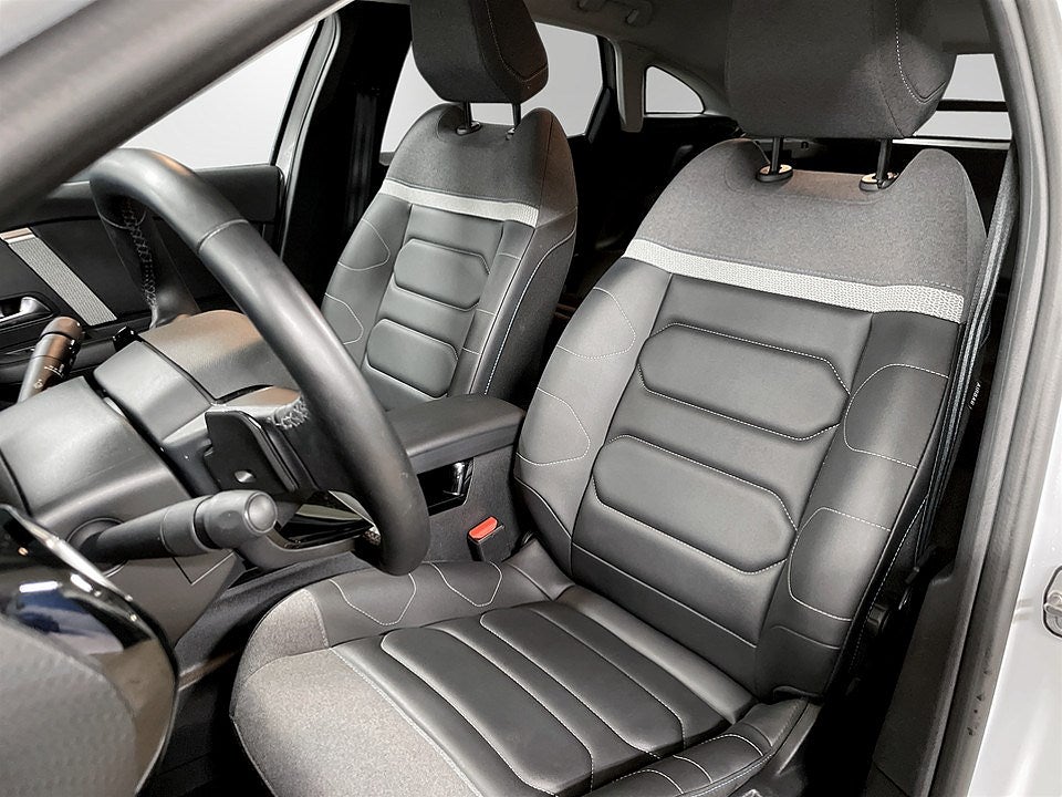 Bild på Citroën C4 Shine 1.2 PT 130hk Aut - 360-KAMERA, RATTVÄRME