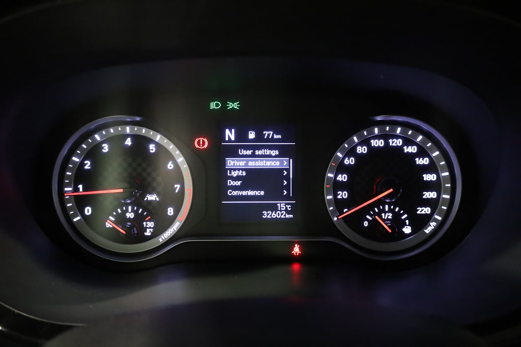 Hyundai i10 1.0 blue AUT Essential CarPlay Rattvärme Leasbar 2022