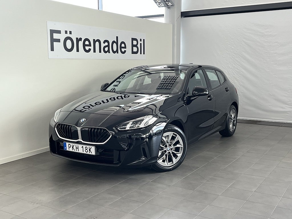 BMW 120 PRIVATLEASING fr. 3.345 kr/mån Auto 17" Rattvärme 