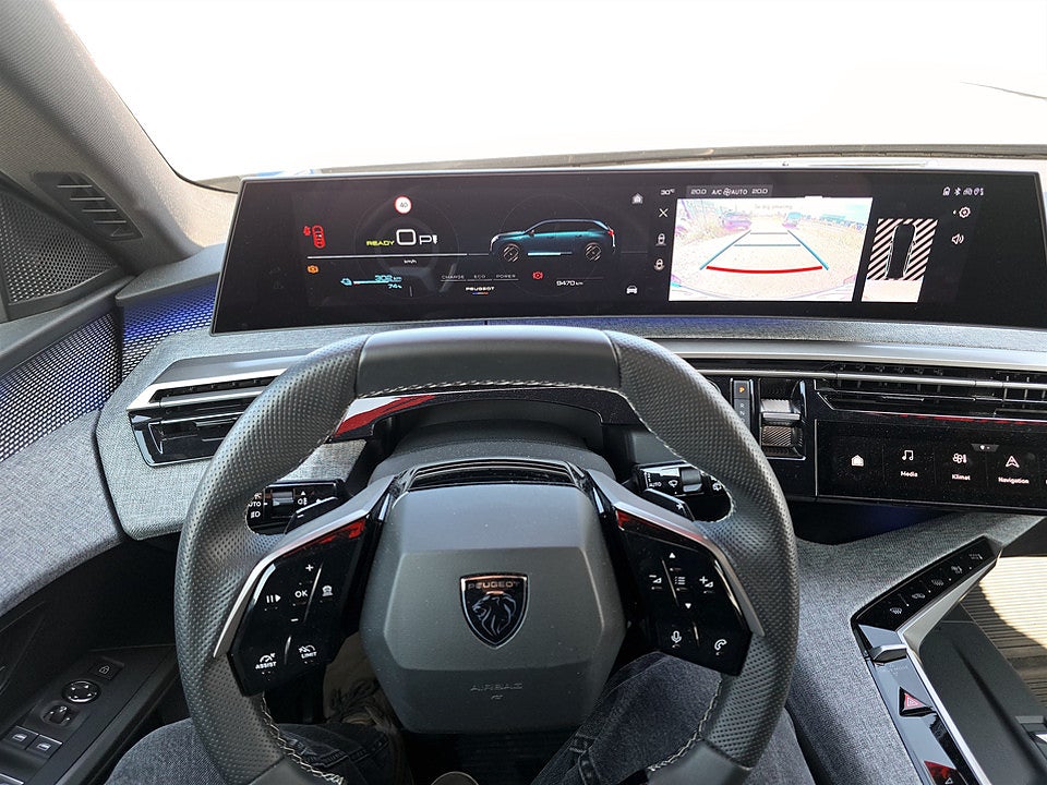 Bild på Peugeot E-5008 Winter Edition+ - DEMO