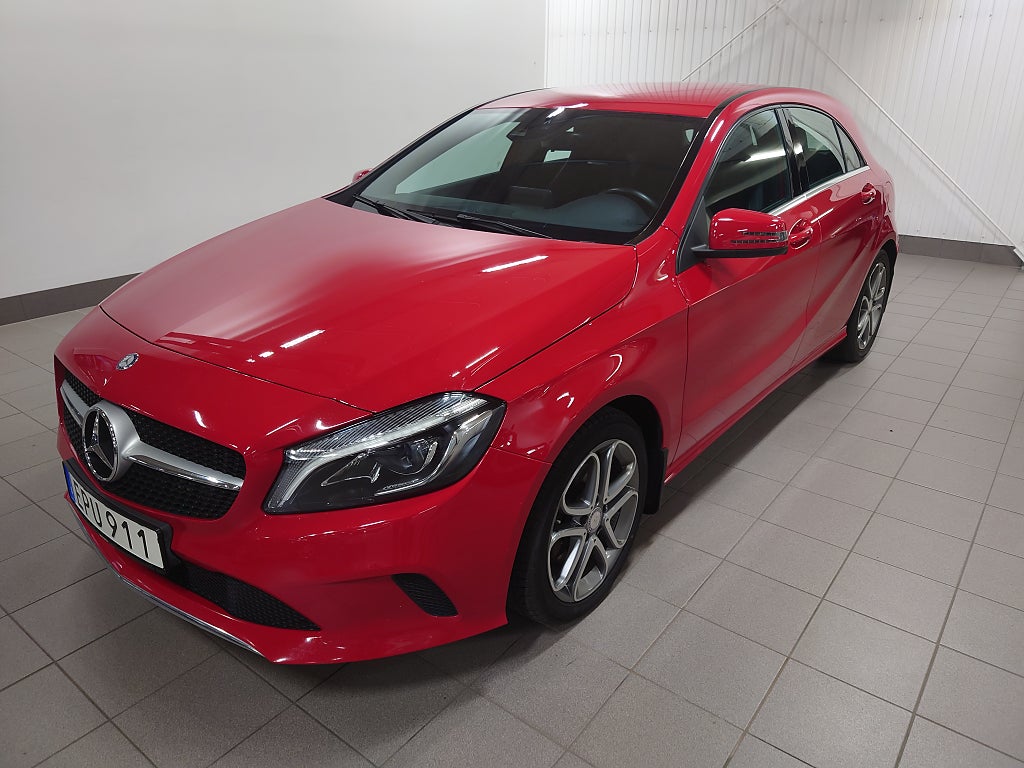 Mercedes-Benz A 180 7G-DCT Urban Line