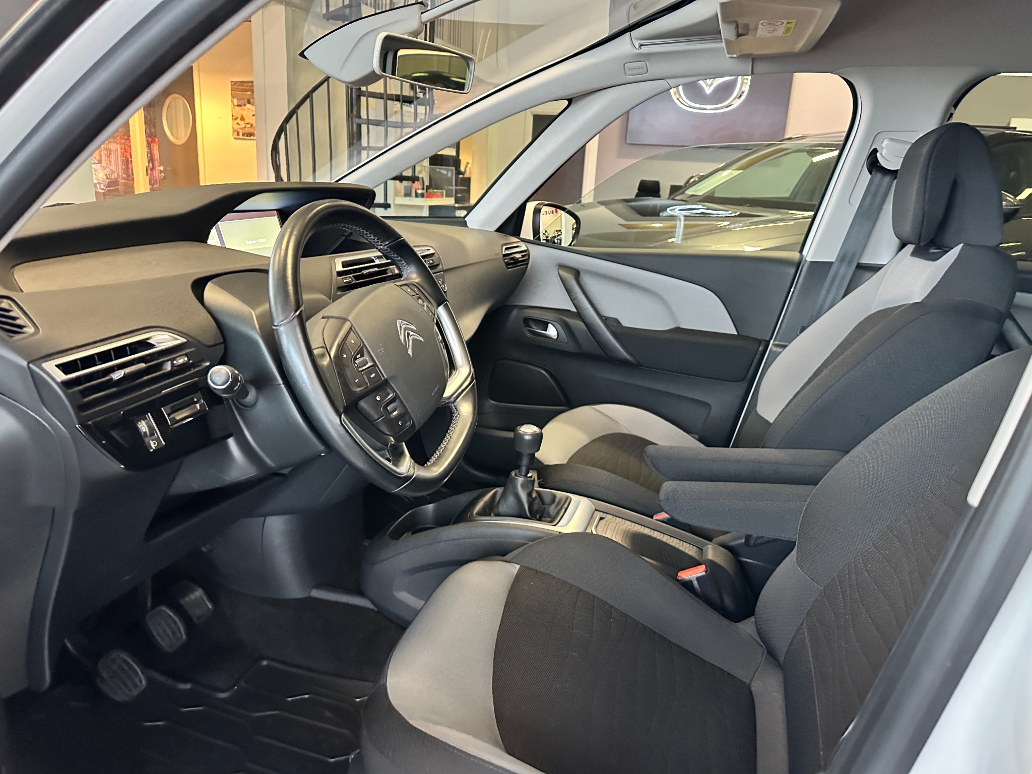 Citroen C4 Picasso 1.2 e-THP 2016, bild 7/10
