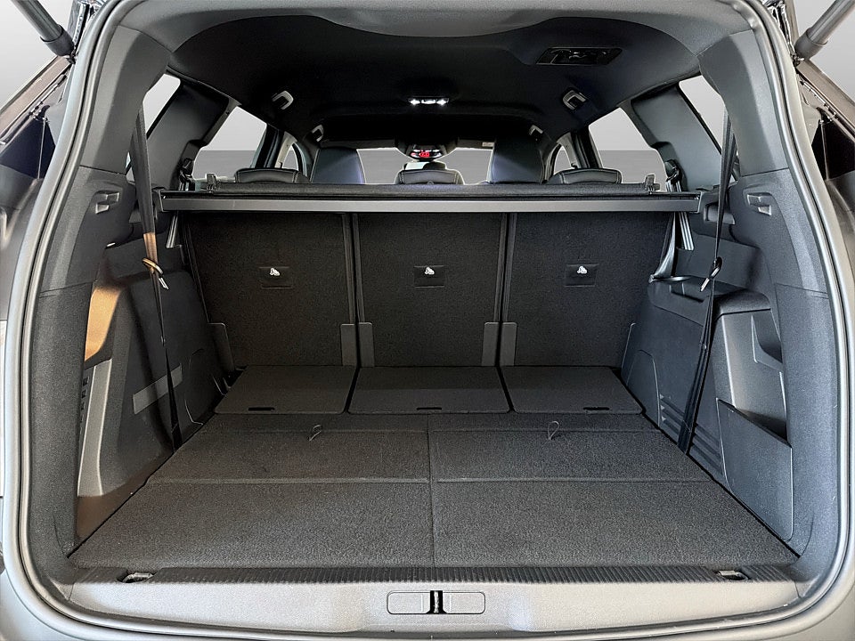 Bild på Peugeot 5008 GT Black Pack 1.2 PT 130hk Aut 7-SITS B-KAMERA CARPLAY