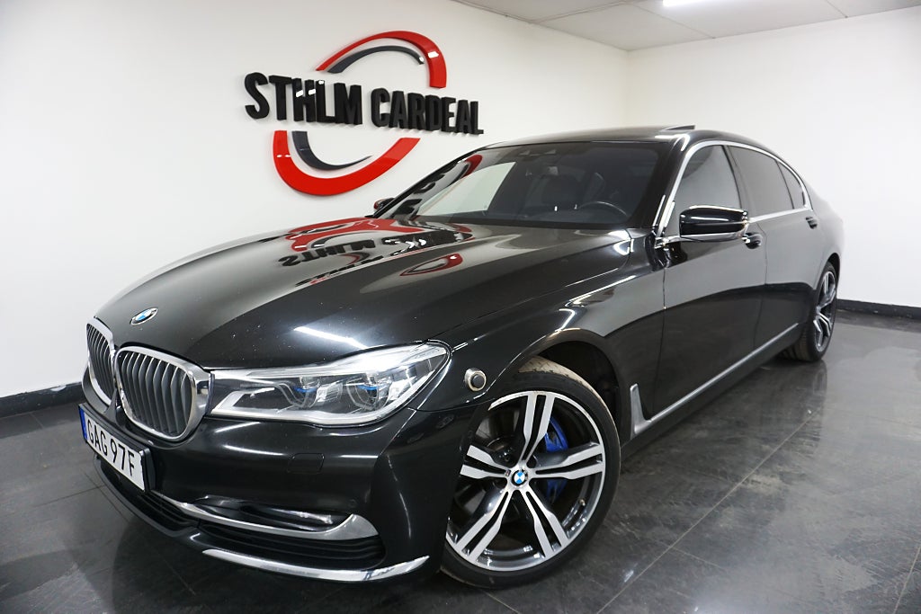 BMW 750 Ld xDrive Executive Lounge Se-Utrustning *Ränta 4.99%*