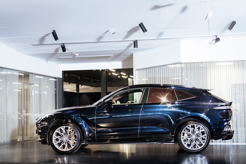 Gallery image 3 of 19