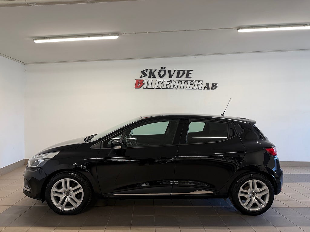 Renault Clio 0.9 TCe 90hk ZEN/Nyservad/GPS/Farthållare/PDC/Bluetooth