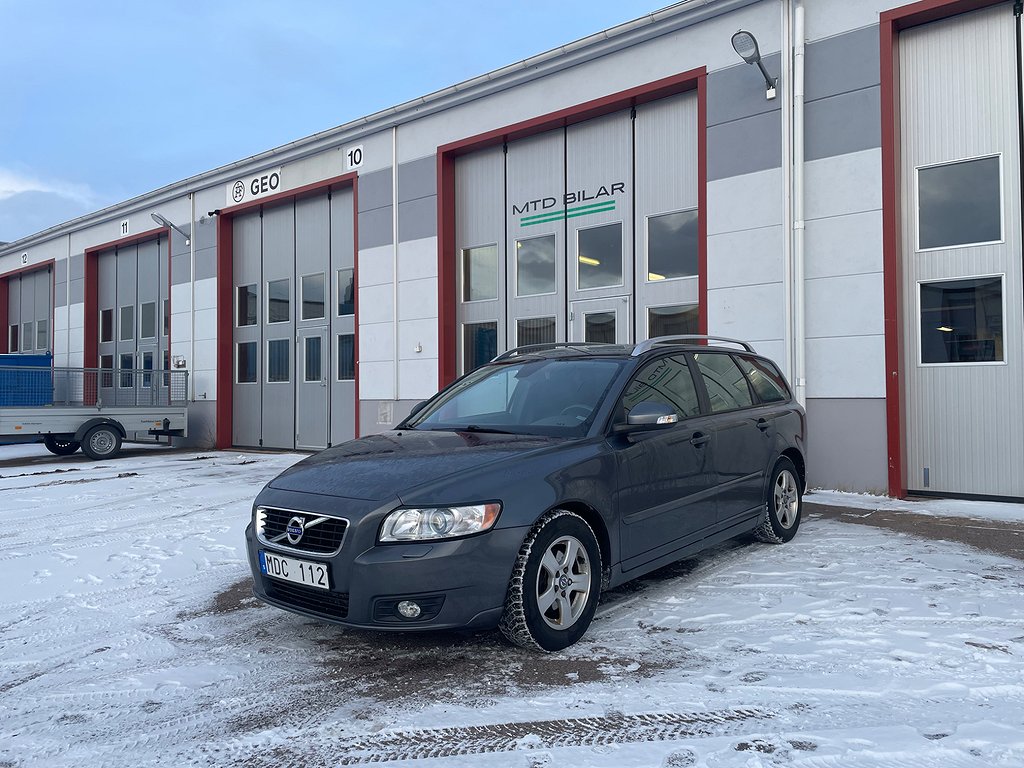 Volvo V50 D2 Momentum Classic Nybesiktad