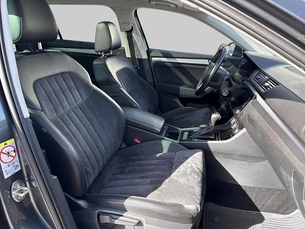 Skoda Superb 2018 - miniatyr 6