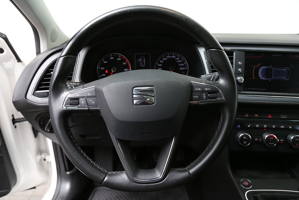 Seat Leon 1,0 TSI Style 115Hk Panorama Kamera P-sensorer 2020