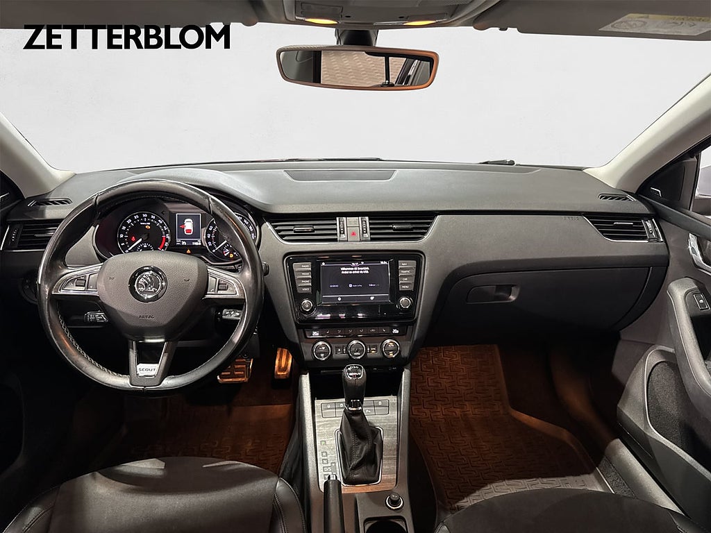 Kombi Skoda Octavia 10 av 15