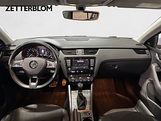 Kombi Skoda Octavia 10 av 15