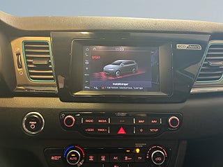 Kia Niro e- 64 kWh Advance Plus Rattvärme Navi S&V-däck Bkamera – bild 15
