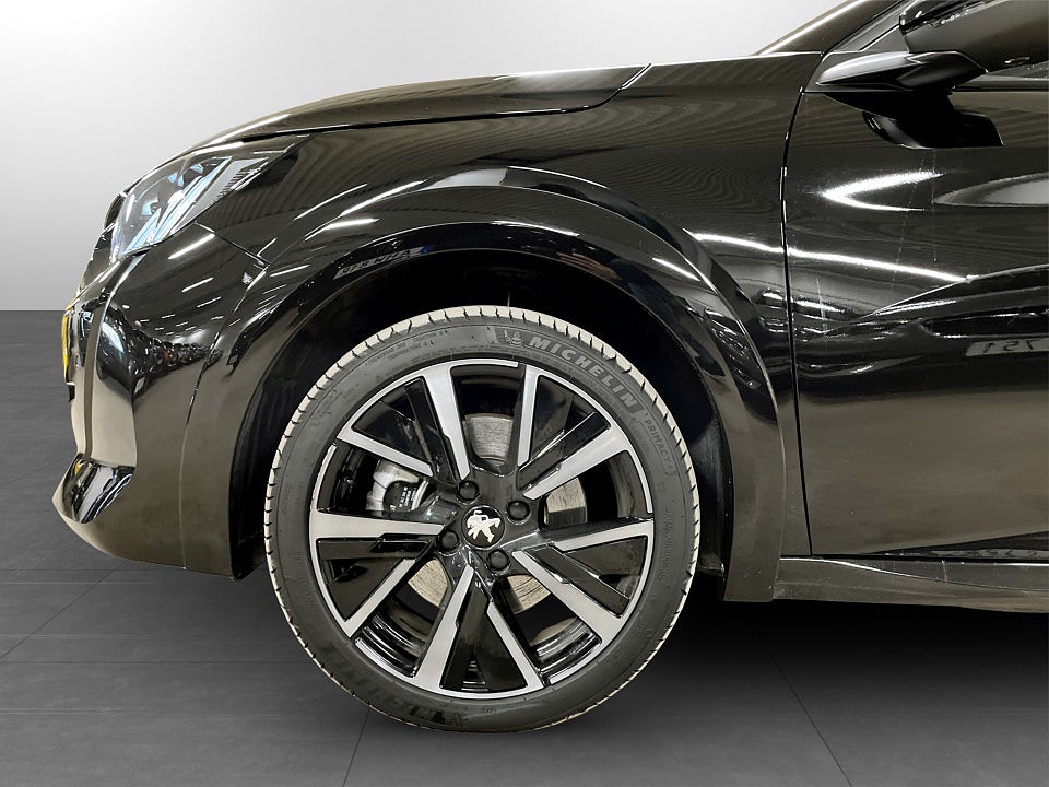 Bild på Peugeot E-208 GT 50kWh 136hk Aut B-KAMERA CARPLAY