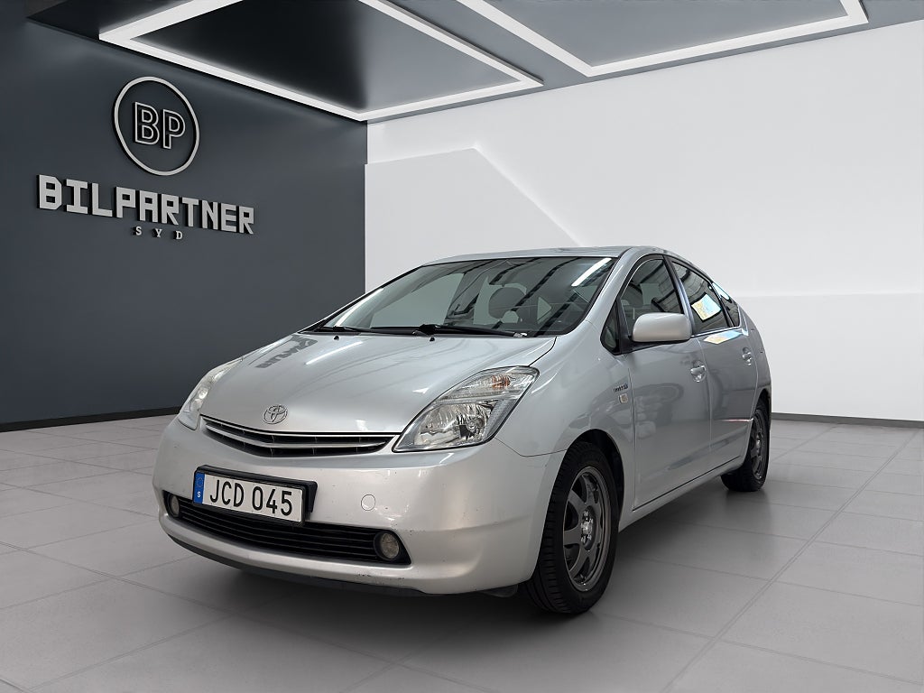 Toyota Prius 1.5 VVT-i + 3CM CVT/Ny Servad/Besiktad/1-Brukare