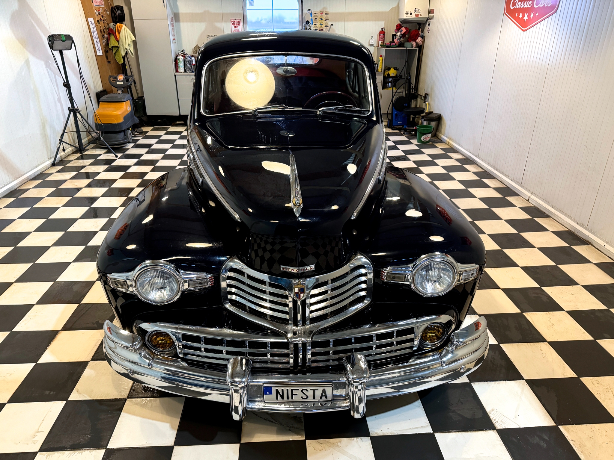 Lincoln Premiere H-Series Club Coupe 1946, bild 5/58