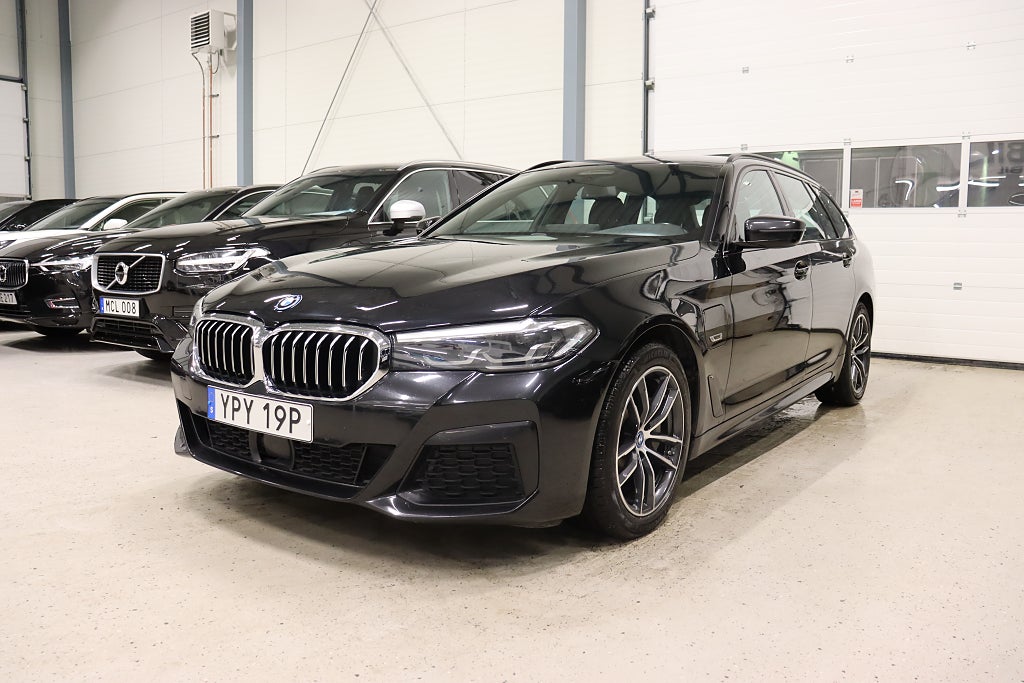 BMW 530e xDrive Touring M-Sport MOMS Drag Läder Navi 292hk