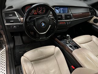 BMW X5 xDrive 40d Sport Värmare/Panorama/GPS/S&V-däck/Drag