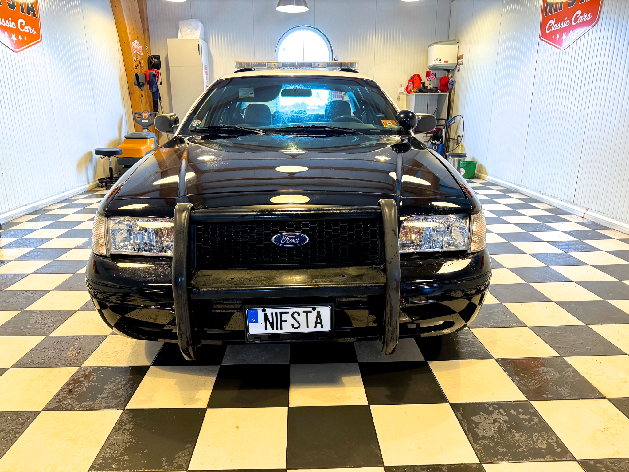 Ford Crown Victoria 2002, bild 5/45