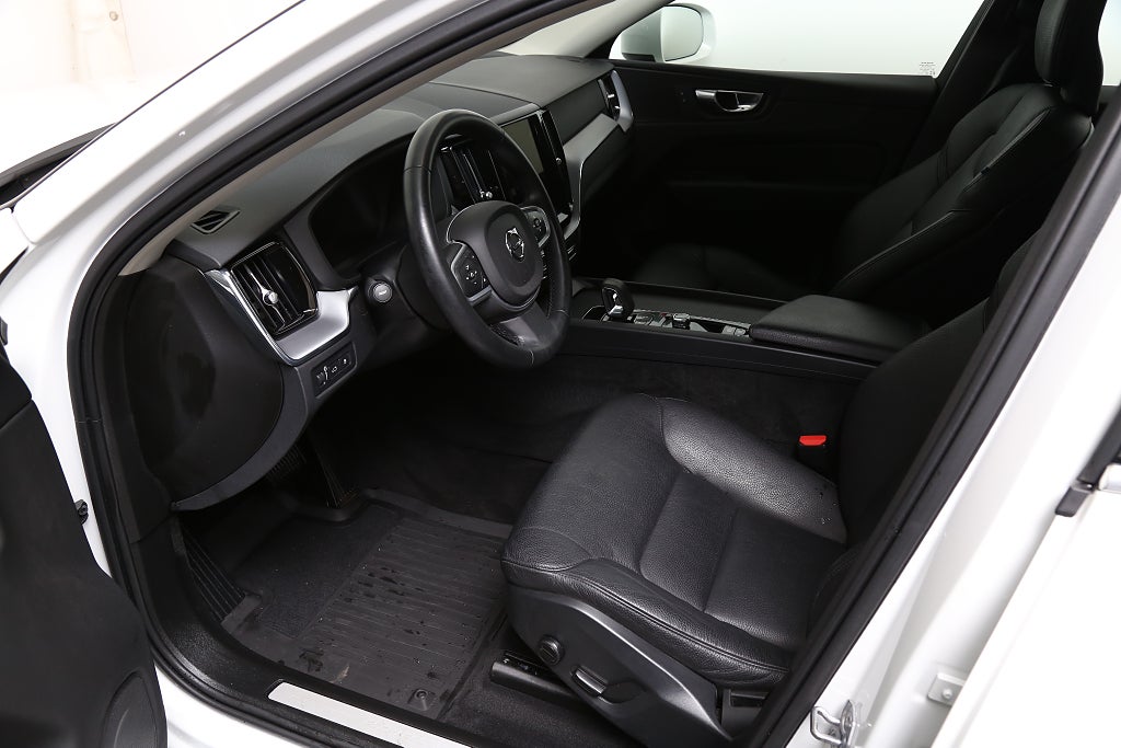 Volvo XC60 Recharge T6 340hk Inscription Exp AWD Pano Läder Drag 2022