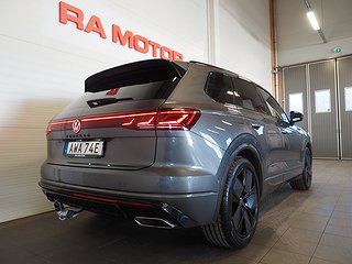 SUV Volkswagen Touareg 6 av 27
