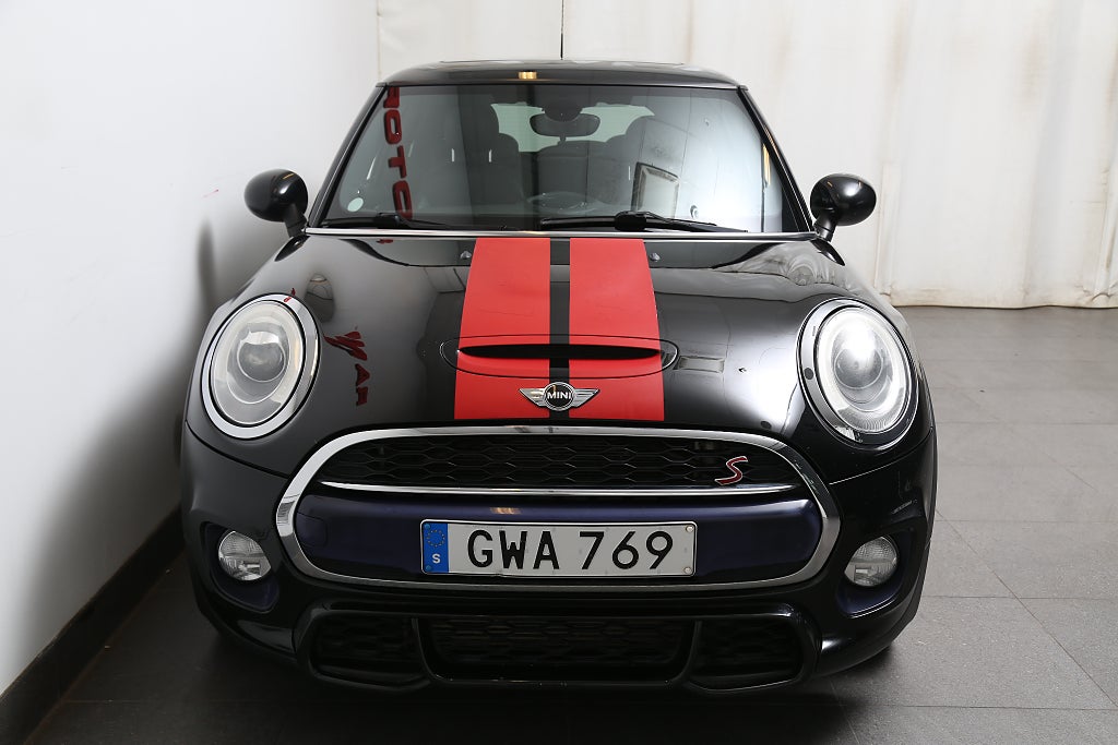 MINI Cooper S 192hk Automat 3-dörrars H/K Navi Läder Panorama 2015