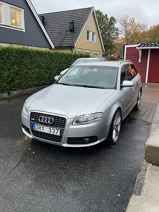 Audi A4 Avant 2.0 TDI quattro S-Line A-traktor