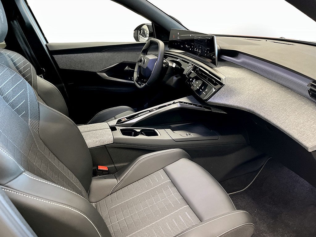 Bild på Peugeot 5008 GT Hybrid 145hk Aut - NYA VINTERHJUL INGÅR!