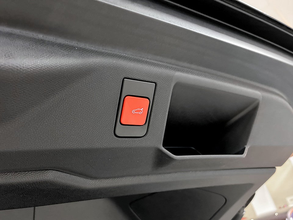 Bild på Peugeot 5008 GT Hybrid 145hk Aut 7-SITS B-KAMERA CARPLAY