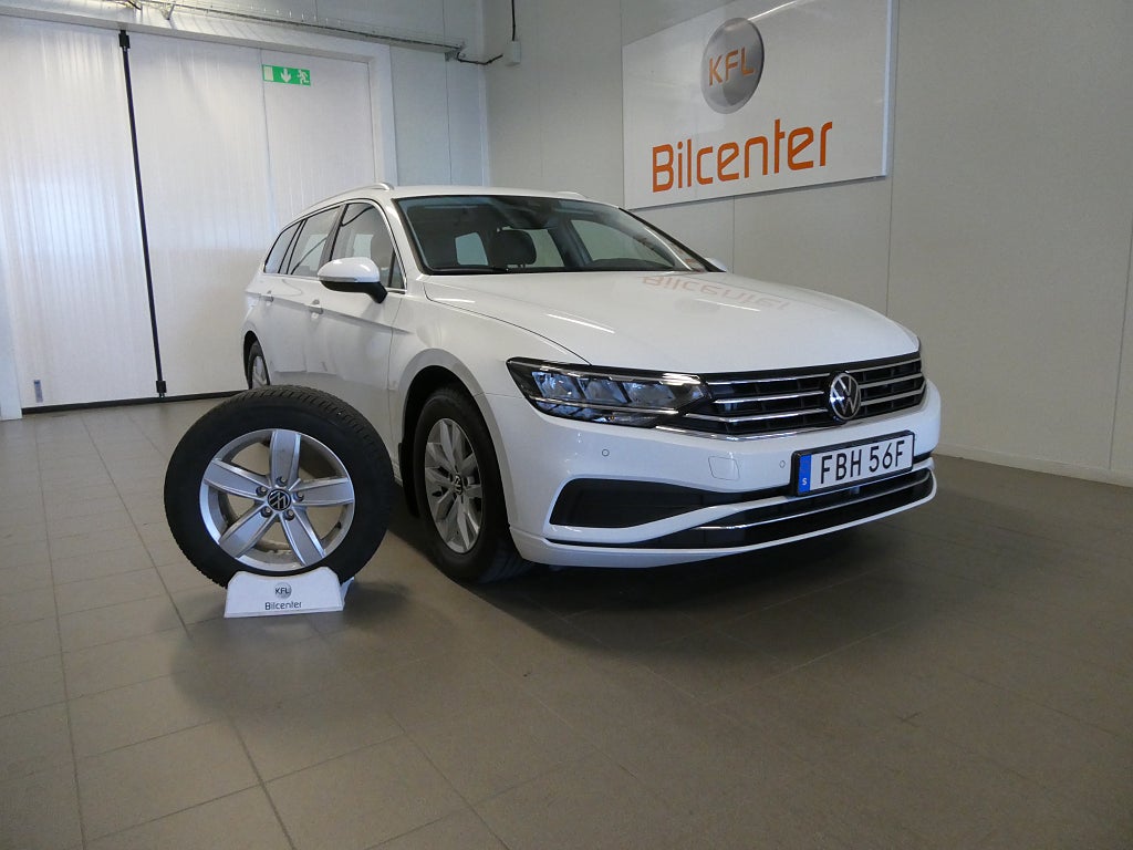 Volkswagen Passat 1.5 TSI Aut-Drag-Kamera-CockPit-Värmare-CarPlay-SoV